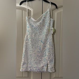 Windsor Katrina Sequin One-Shoulder
Bodycon Dress medium.  New with tags.